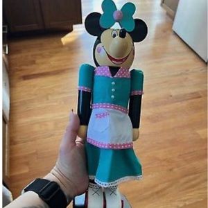 Disney parks Minnie Mouse nutcracker